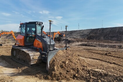 Pokročilý systém 3D Machine Control pro dozer DD130-7