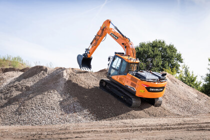 Akční nabídka DEVELON DX140LC-7